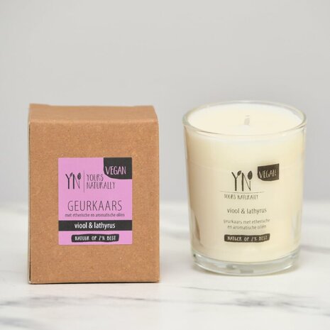 Geurkaars - Viool &amp; Lathyrus - Yours Naturally